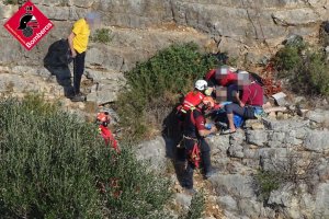 Los bomberos rescatan a un escalador de 80 años en la zona de escalada de Murla