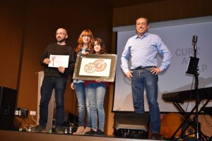 Viacruxis i The Europena Dream: Serbia senduen els tres pastiessets que reparteix el Curt Al Pap de Parcent