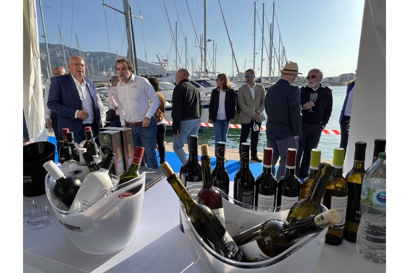 La II Feria del Vino Marina Alta abre sus puertas en Marina de Dnia con ms de 25 puestos de bodegas y empresas de alimentacin