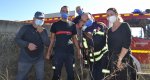 Los bomberos rescatan en Dénia a un cabritillo que quedó atrapado en  una acequia subterránea  