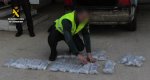 Un hombre intenta embarcar rumbo a Ibiza con más de 23 kilos de hachís ocultos en el paragolpes de su coche