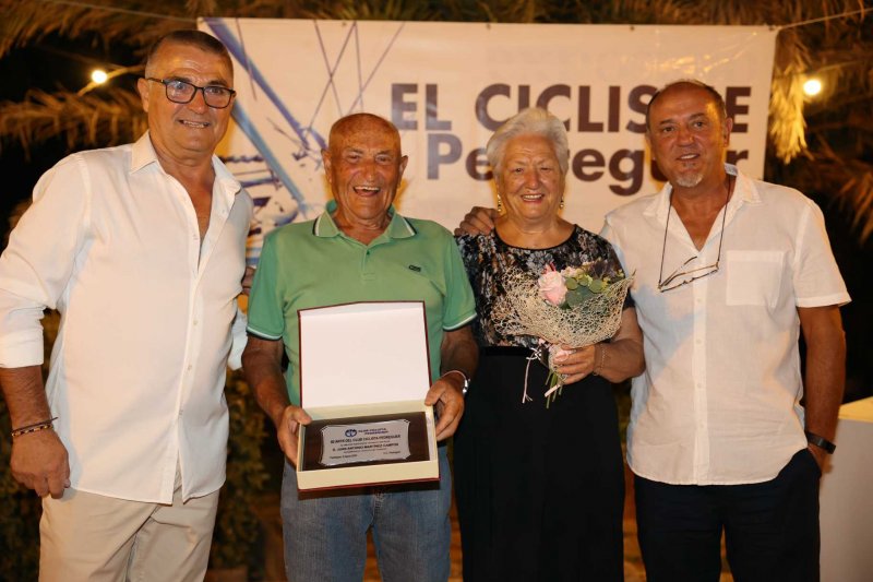 El Club Ciclista Pedreguer repassa la seua trajectòria en la gala del 50 aniversari