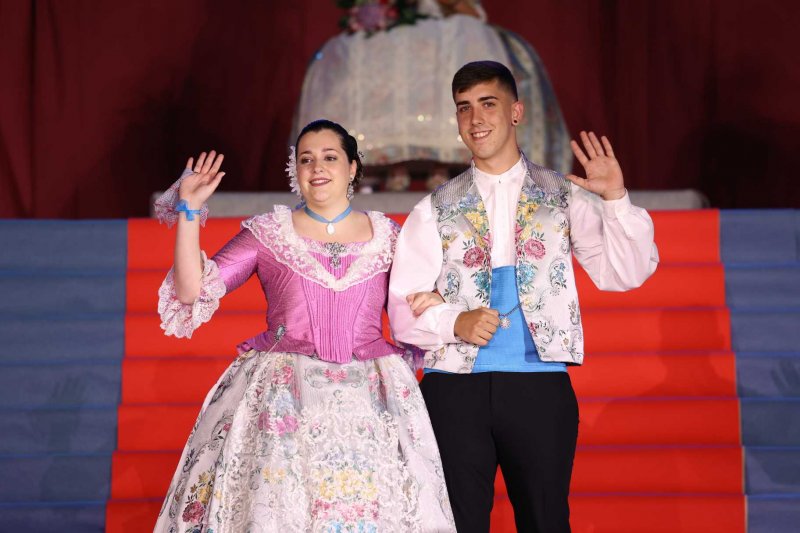 Xàbia proclama Nara Rodríguez regina de Fogueres 2021